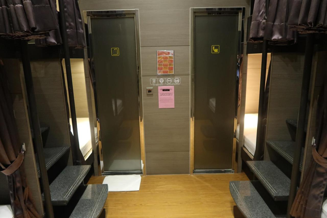 艾美琪 ホテル シックス スター ホステル 台北市 エクステリア 写真